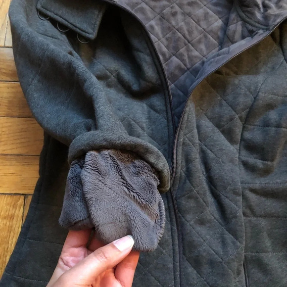 North Face fleece lined insulated jacket size medium - Picture 11 of 16